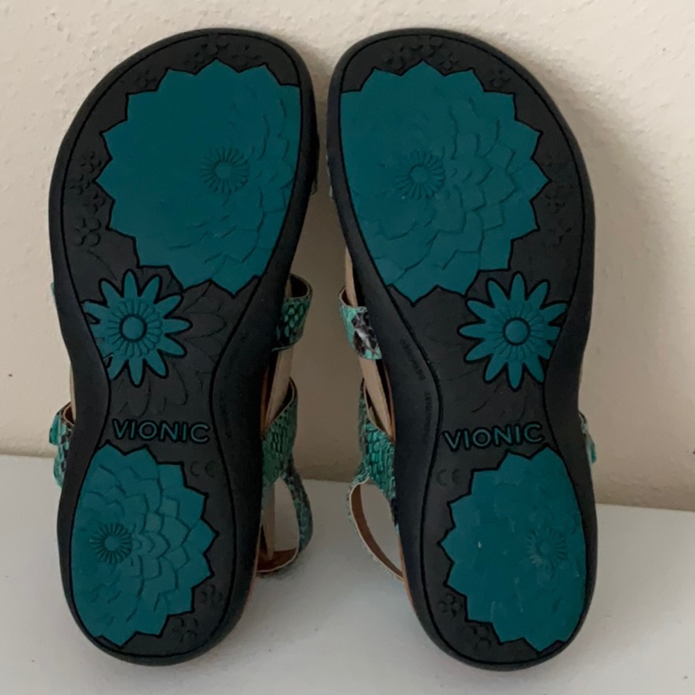 Vionic Snake Print  Sandals - Picture 2 of 6